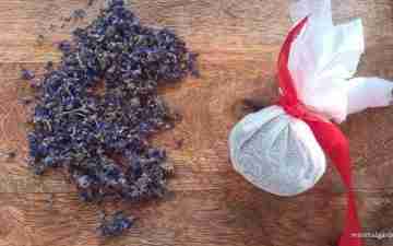 Dried lavender & a DIY moth repellent pouch. Photo: Sarah Baker, minimalgardener.com.